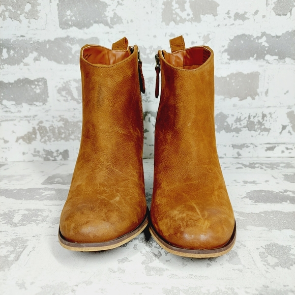 New BP Lance Brown Leather Block Heel Round Toe Ankle Bootie V19 - Picture 3 of 11